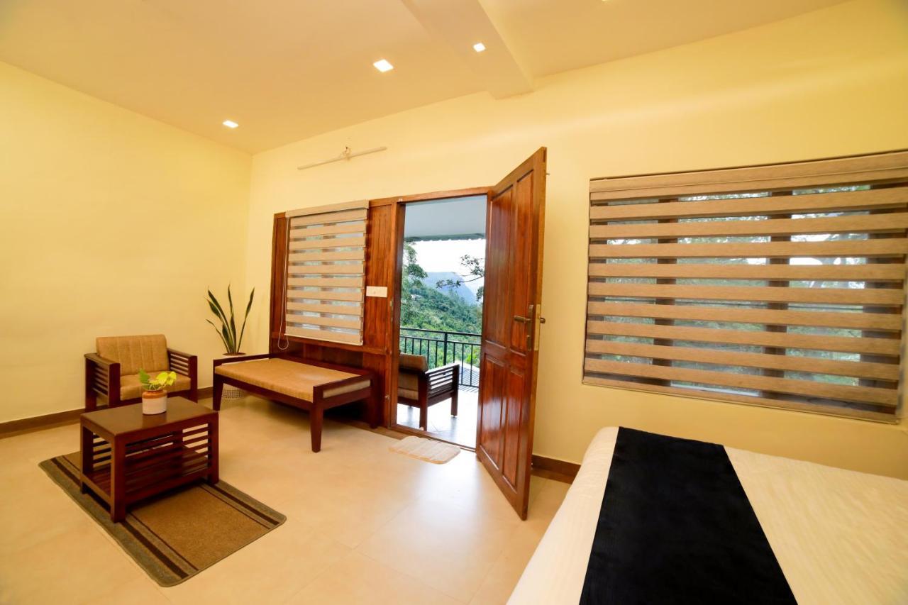 Golden Fern Resort Kanthalloor Bagian luar foto