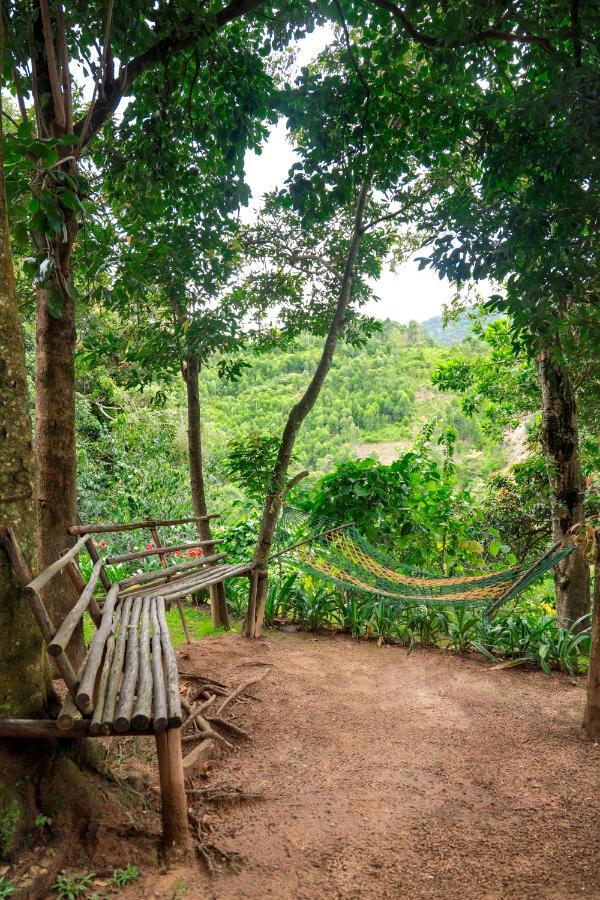 Golden Fern Resort Kanthalloor Bagian luar foto