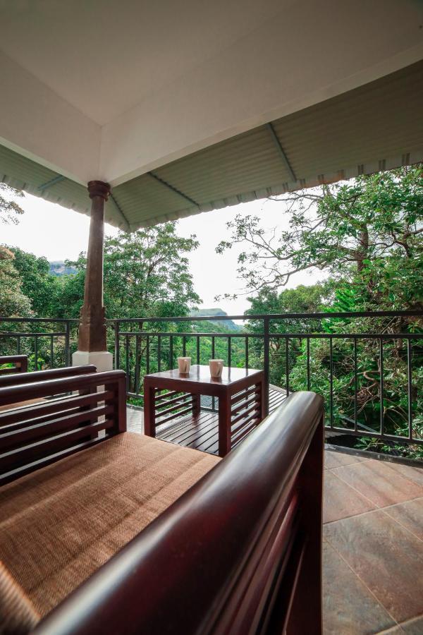Golden Fern Resort Kanthalloor Bagian luar foto